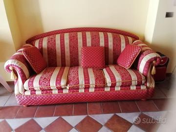 divano pari al nuovo 