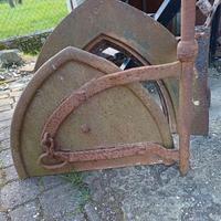 porta in ghisa per forno a legna