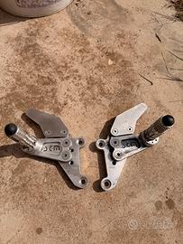 Pedane Arretrate Ergal SCM Aprilia Rsv/Tuono old