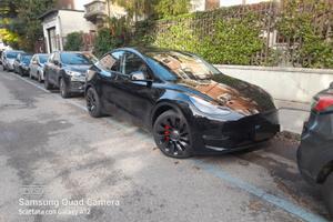 TESLA MODEL Y PERFORMANCE 535CV DUAL MOTOR