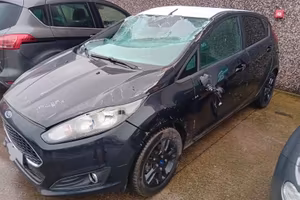 FORD Fiesta INCIDENTATA SENZA MOTORE 1.0i '16PEZZI
