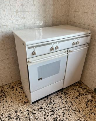 Mobile fornello gas e forno