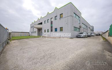 Capannone a Civitanova Marche 1 locali