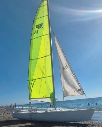 catamarano Phantom 14 