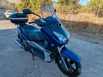 Yamaha Xmax250