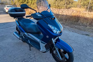 Yamaha Xmax250