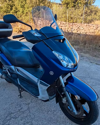 Yamaha Xmax250