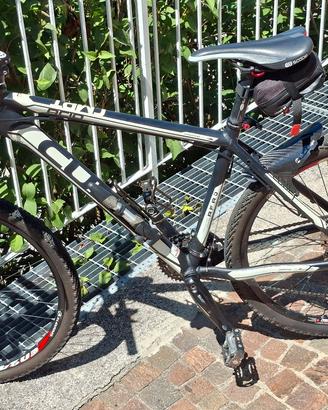  mtb cube acid  s