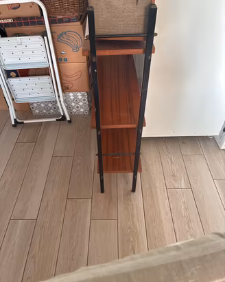 Scaffalatura vintage  a giorno stile anni 50