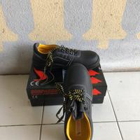 Scarpa bassa antinfortunistica 42 Nera