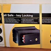 cassaforte Yale con chiave 