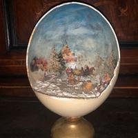 Uova di struzzo decorate