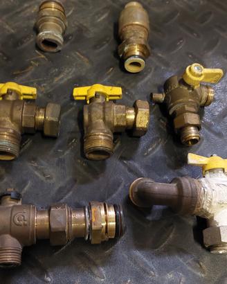 Set rubinetti/raccordi gas caldaia