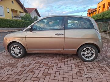 LANCIA  YPSILON 1.3 MJT 90 CV TAGLIANDATA