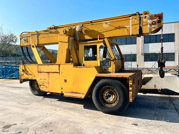 AUTOGRU SEMOVENTE FARGH 210 QA