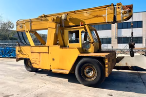 AUTOGRU SEMOVENTE FARGH 210 QA