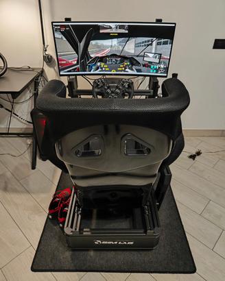 Simulatore FANATEC + postazione SIM-LAB P1X Pro