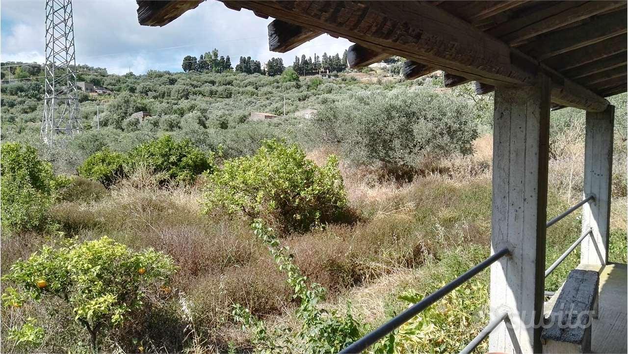 Terreno Agricolo con fabbricato - Vista 2