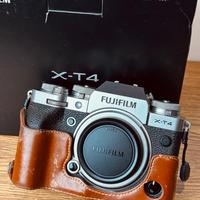 FUJIFILM  X-T4