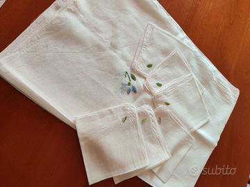 Tovaglia vintage lino ricamata a mano