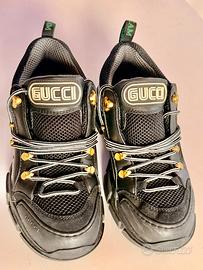 Scarpe Gucci Flashtrek SEGA pelle nera oro