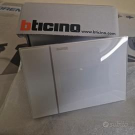 BTicino Snarther 2  With Netatmo modello XW8002 