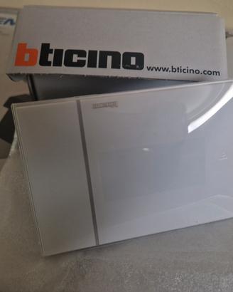BTicino Snarther 2  With Netatmo modello XW8002 