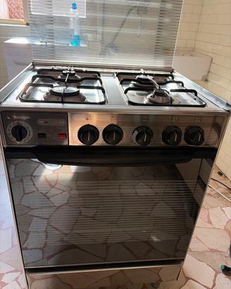 Cucina a gas con forto Tecnogas