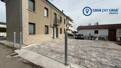 CASA A SCHIERA RISTRUTTURATA