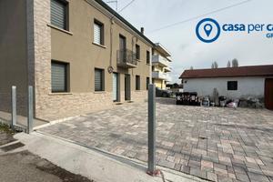 CASA A SCHIERA RISTRUTTURATA