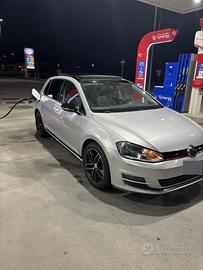 Volkswagen Golf 7 - TETTO APRIBILE - NEOPATENTATI