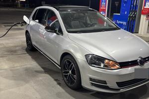 Volkswagen Golf 7 - TETTO APRIBILE - NEOPATENTATI