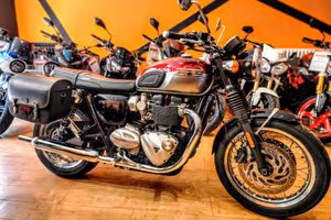 Triumph Bonneville T120 - Garantita e Finanziabile