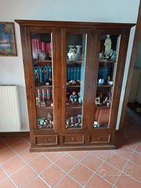 Vetrina in arte povera