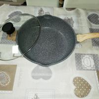Wok con coperchio