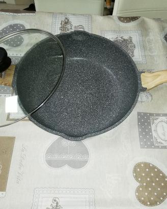 Wok con coperchio