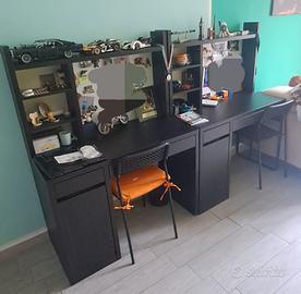 2 scrivanie 105x50 h. 75 