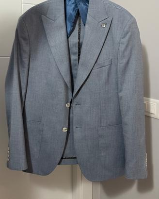 Vestito elegante uomo