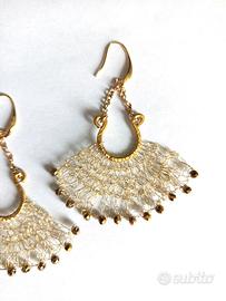 orecchini tecnica wire crochet, metallo dorato