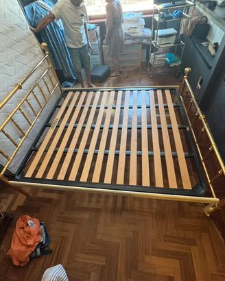 Letto in ottone