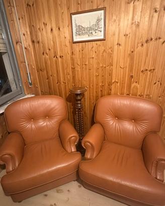 Coppia di poltrone vintage in pelle (anni '80)