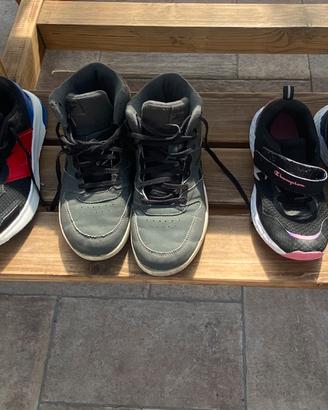 Scarpe varie bambino e bambina