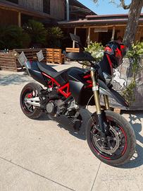 Moto APRILIA DORSODURO 750