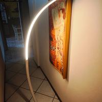 Lampada di Design led curva