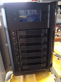 Nas Iomega px6 con 4 dischi 3tb