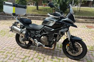 QJ Motor SRT700S come nuova