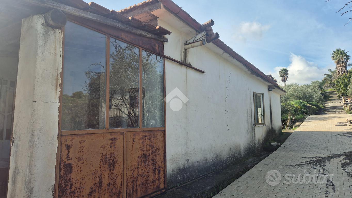 RUSTICO A PIEDIMONTE ETNEO - Vista 3