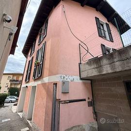 Casa indipendente di 132 m² con 3 locali e box aut