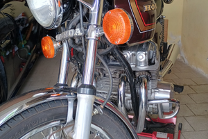 Honda 750 four k7, marciante