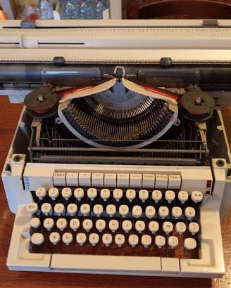 macchina da scrivere OLIVETTI LINEA 98 